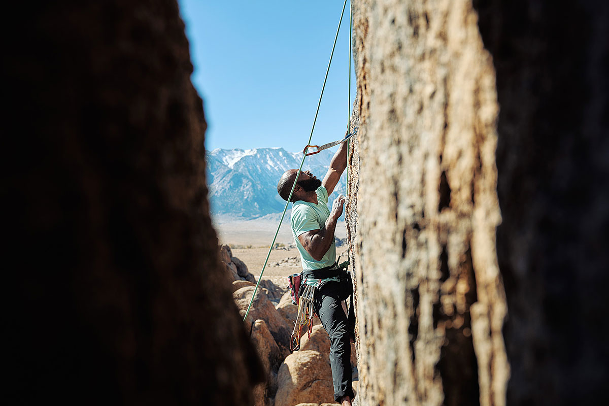 Dom Barry rock climbing at Alabama Hills.