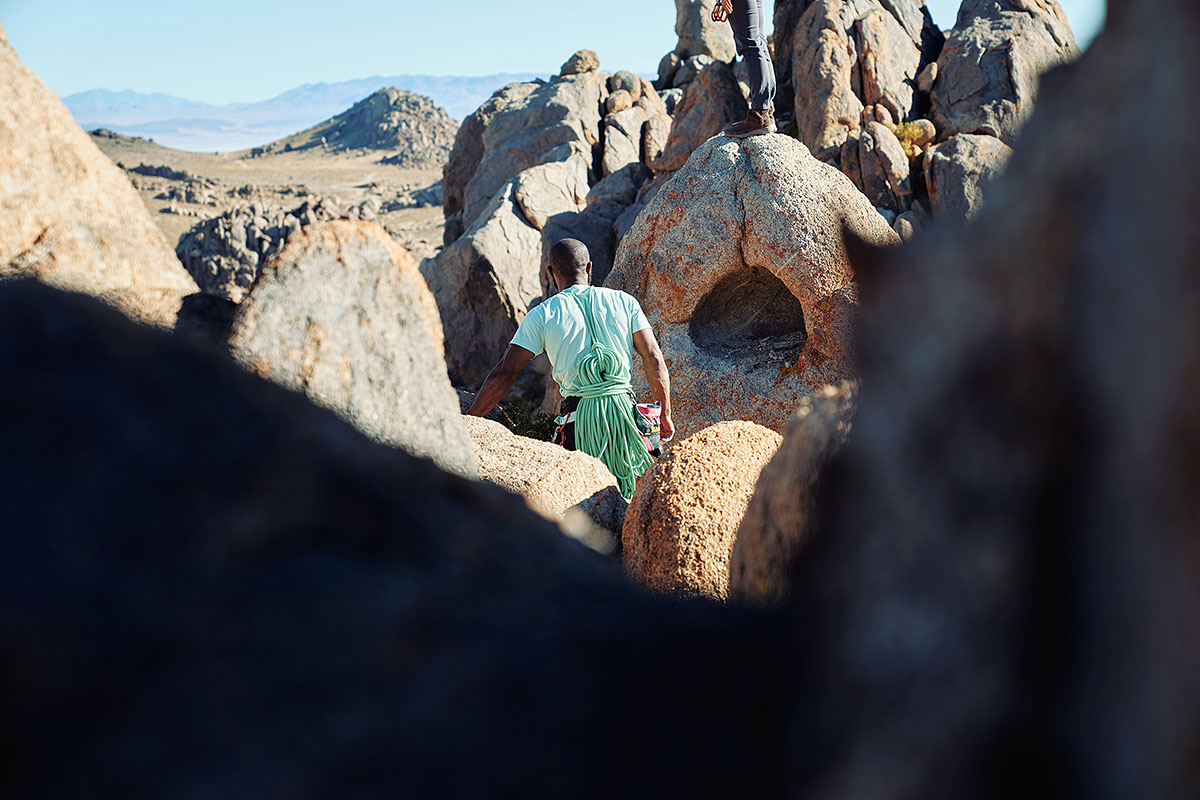 Dom Barry rock climbing at Alabama Hills.