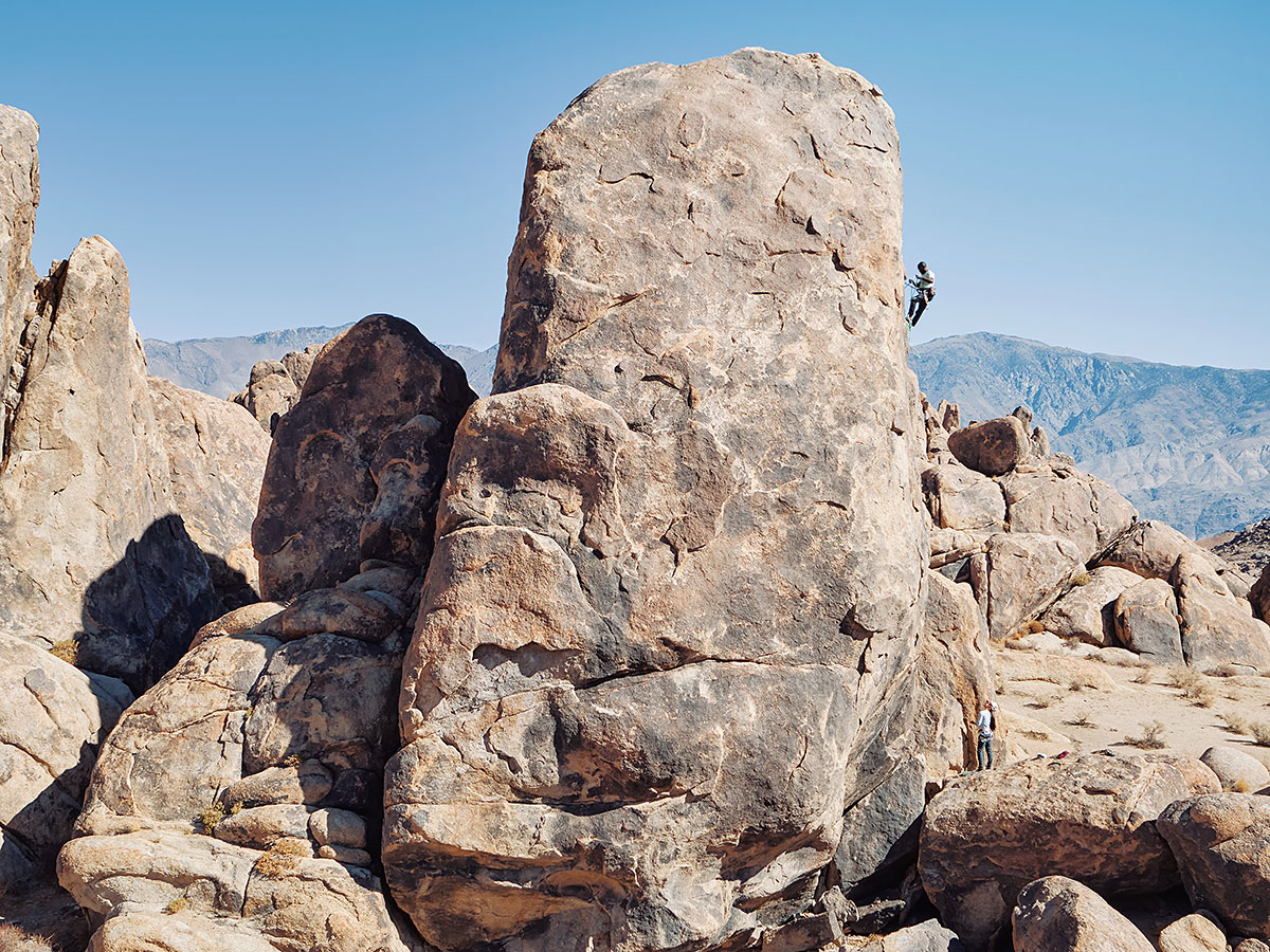 Dom Barry rock climbing at Alabama Hills.