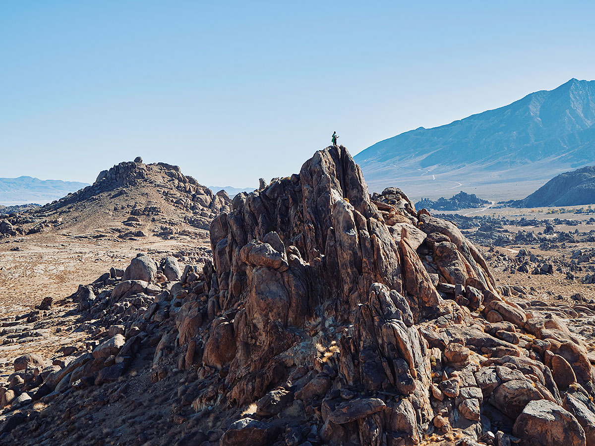 Dom Barry rock climbing at Alabama Hills.