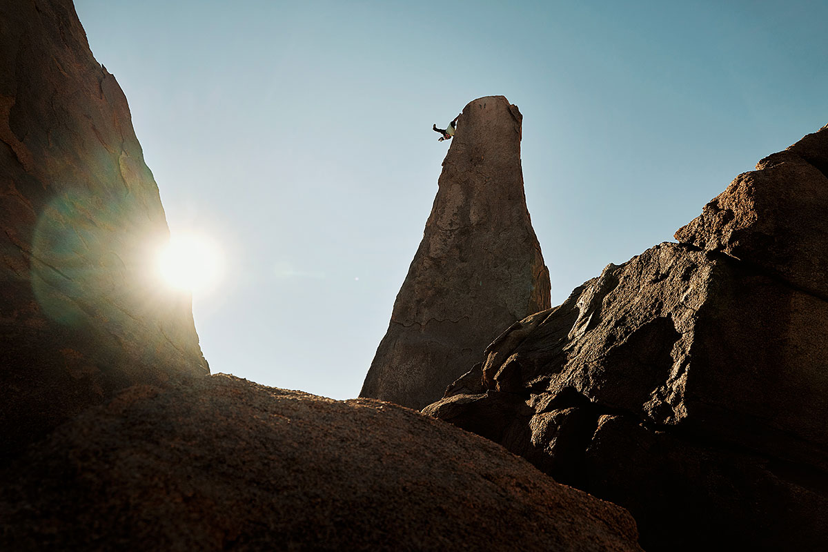 Dom Barry rock climbing at Alabama Hills.